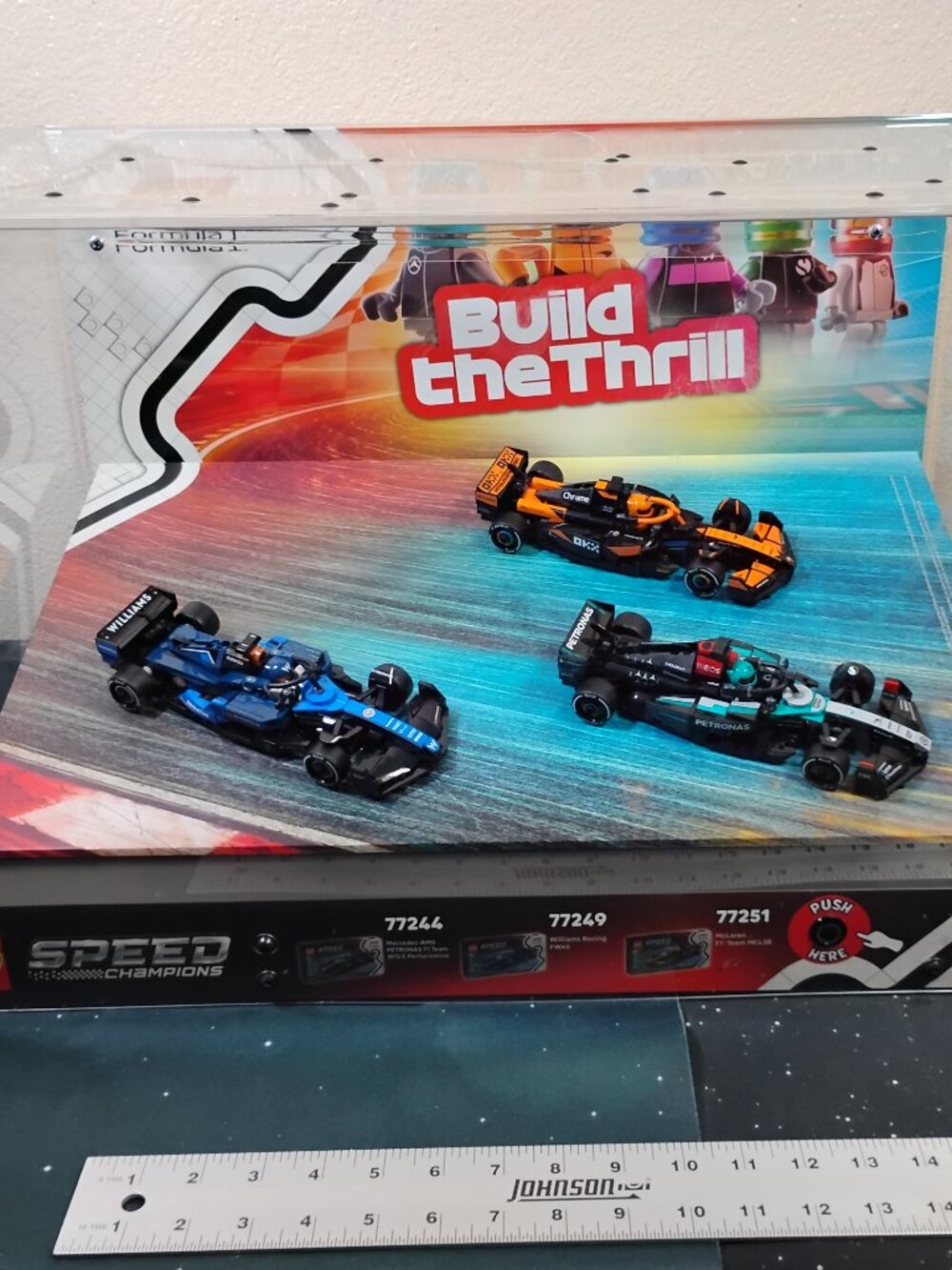 LEGO Speed Champions Display Case with 3 F1 Cars